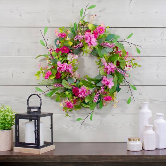 23" Pink Chrysanthemum & Hydrangea Floral Spring Wreath